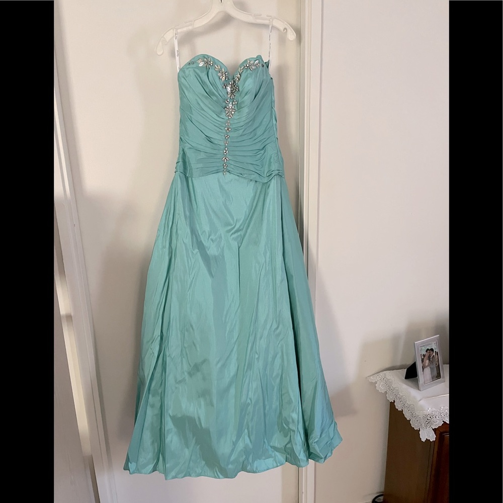 Aqua sweetheart neckline ball gown